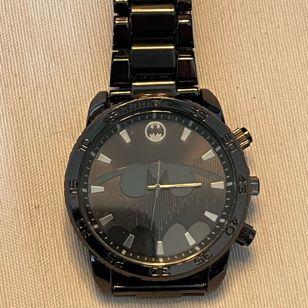 Batman Pin Stripe Watch DC Comics Stainless Band s15 Accutime